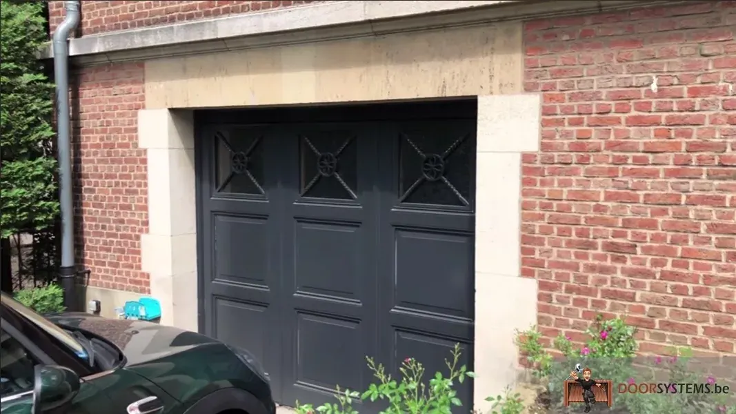 Reproduction de porte de garage traditionnelle — 4